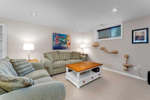 199 Adams Close, Red Deer, AB - Indoor Photo Showing Living Room