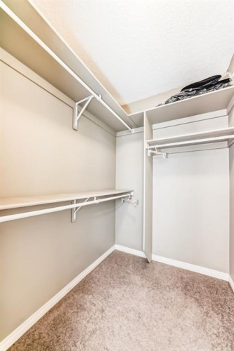 119-50 Lucky Place, Sylvan Lake, AB 