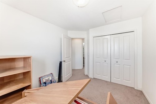 119-50 Lucky Place, Sylvan Lake, AB 