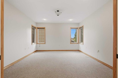 30 Lawson Close, Red Deer, AB 