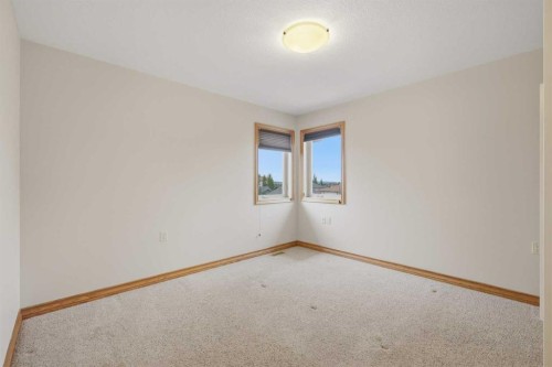 30 Lawson Close, Red Deer, AB 