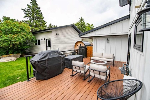 65 Selkirk Boulevard, Red Deer, AB 