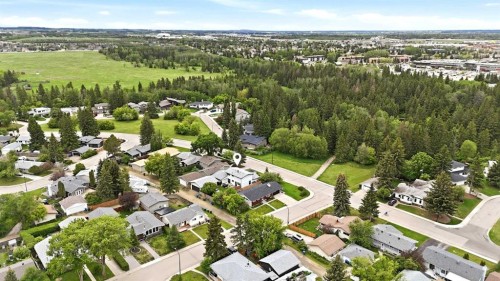 65 Selkirk Boulevard, Red Deer, AB 