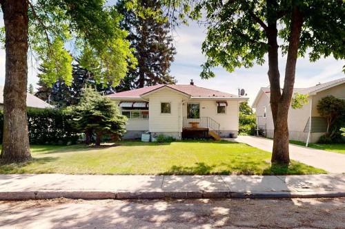5009 44 Street  Stettler, AB T4K 1A3