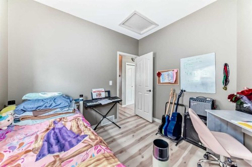 19 Charles Avenue, Red Deer, AB 