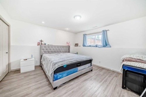 19 Charles Avenue, Red Deer, AB 