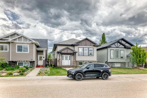 19 Charles Avenue, Red Deer, AB 