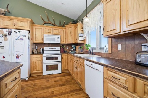 19472 Township Road 355, Big Valley, AB 