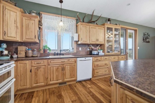 19472 Township Road 355, Big Valley, AB 