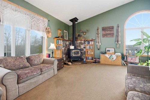 19472 Township Road 355, Big Valley, AB 