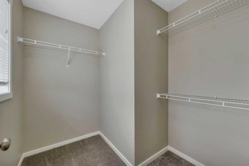 1002 Minto Street, Penhold, AB 