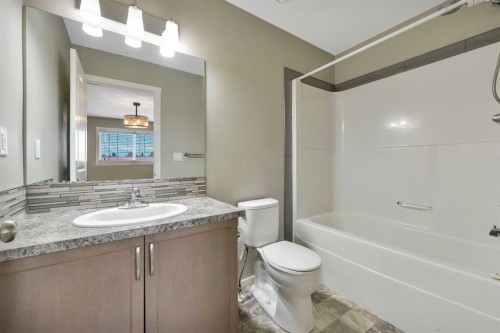 1002 Minto Street, Penhold, AB 