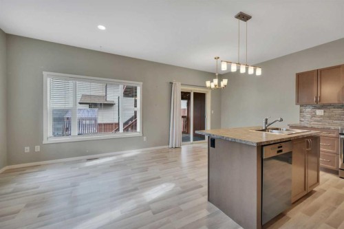 1002 Minto Street, Penhold, AB 