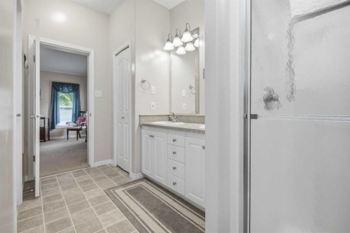 4919 Doncaster Avenue, Red Deer, AB 