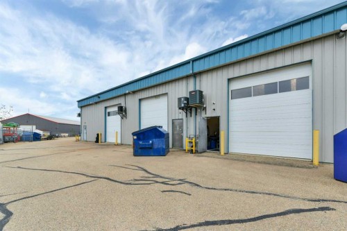 7-7471 Edgar Industrial Bend, Red Deer, AB 