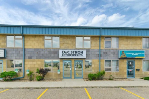 7-7471 Edgar Industrial Bend, Red Deer, AB 