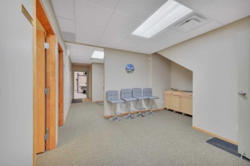 7-7471 Edgar Industrial Bend, Red Deer, AB 