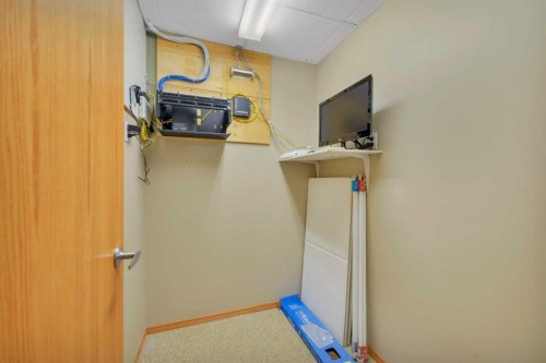 7-7471 Edgar Industrial Bend, Red Deer, AB 