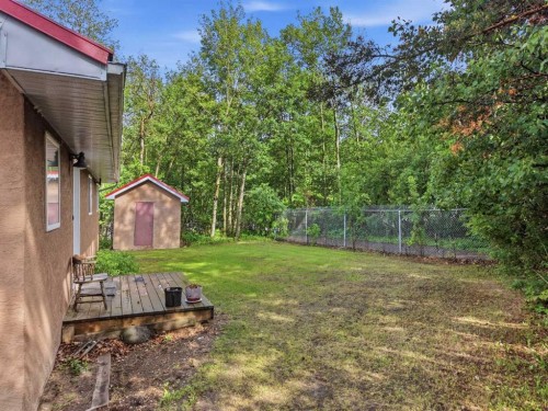 37 Parkland Crescent, Parkland Beach, AB 