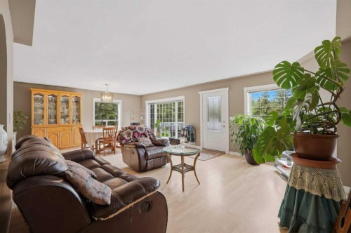 37 Parkland Crescent, Parkland Beach, AB 