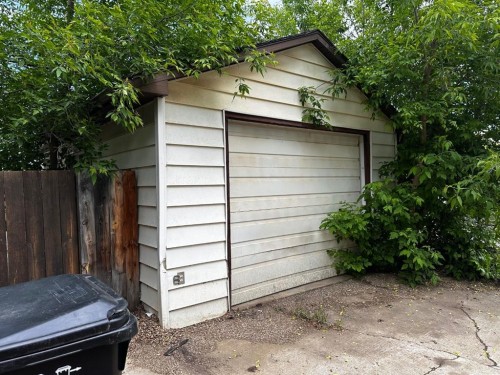 5217 53A Avenue, Camrose, AB 