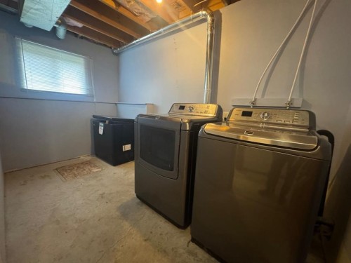 6013 63A Street, Red Deer, AB 