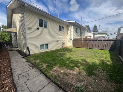 6013 63A Street, Red Deer, AB 