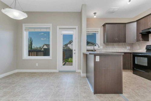 7 Ross Close, Sylvan Lake, AB 