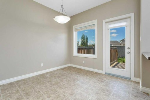 7 Ross Close, Sylvan Lake, AB 