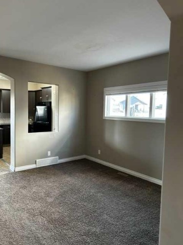 7 Ross Close, Sylvan Lake, AB 