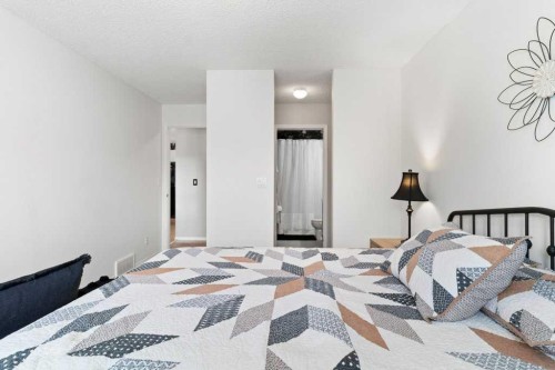 1001-5220 50A, Sylvan Lake, AB 