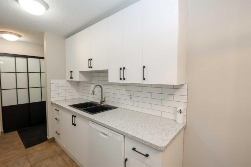 108-71 Cosgrove Crescent, Red Deer, AB 