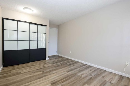 108-71 Cosgrove Crescent, Red Deer, AB 