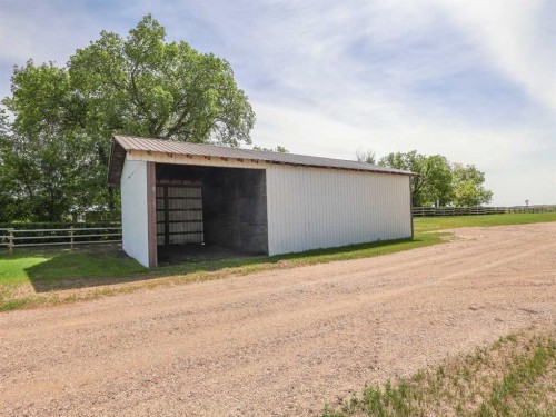 19508 Twp 40-4, Stettler, AB 