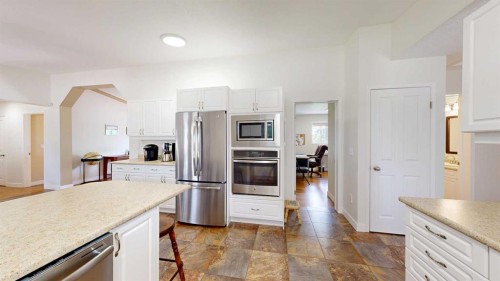19508 Twp 40-4, Stettler, AB 