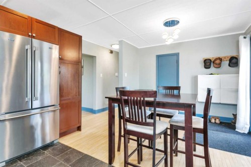 5012 62 Avenue, Ponoka, AB - Indoor Photo Showing Dining Room
