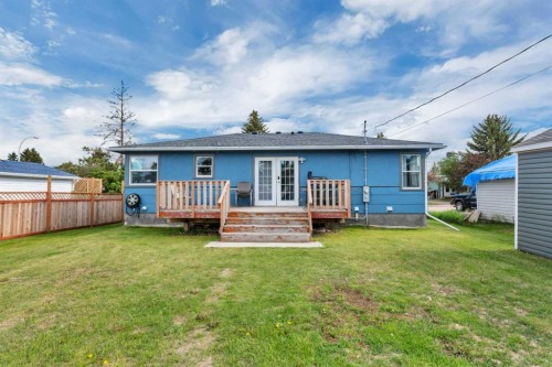 5012 62 Avenue, Ponoka, AB - Outdoor With Deck Patio Veranda