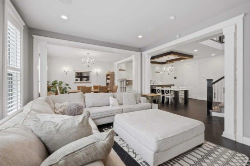 1 Rosewood Rise, Sylvan Lake, AB - Indoor Photo Showing Living Room