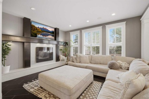 1 Rosewood Rise, Sylvan Lake, AB - Indoor Photo Showing Living Room
