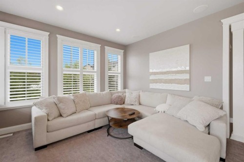1 Rosewood Rise, Sylvan Lake, AB - Indoor Photo Showing Living Room