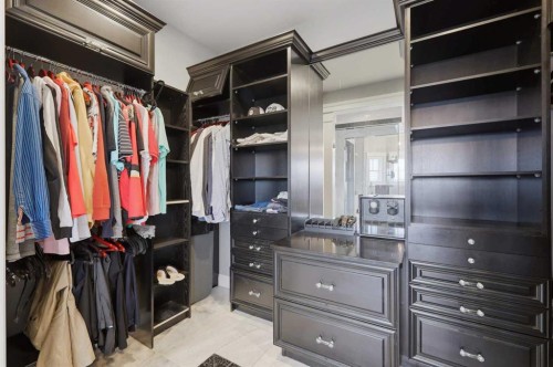 1 Rosewood Rise, Sylvan Lake, AB - Indoor With Storage