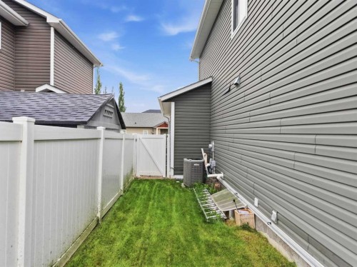 1 Rosewood Rise, Sylvan Lake, AB - Outdoor With Exterior