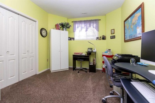 63 Vanier Drive, Red Deer, AB 