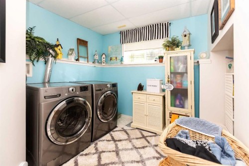 63 Vanier Drive, Red Deer, AB 