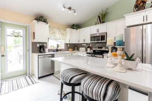 63 Vanier Drive, Red Deer, AB 