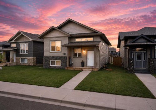 58 Village Crescent  Red Deer, AB T4R 0P3