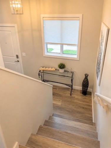 58 Village Crescent, Red Deer, AB 