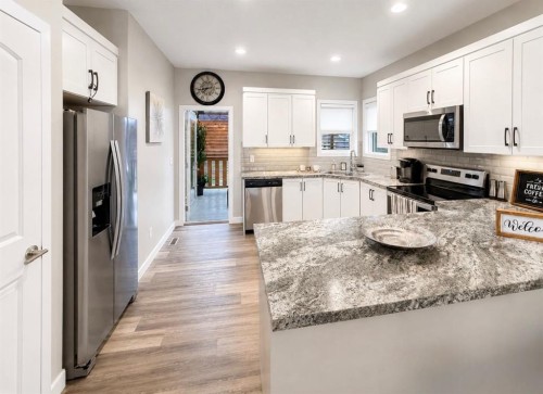 58 Village Crescent, Red Deer, AB 