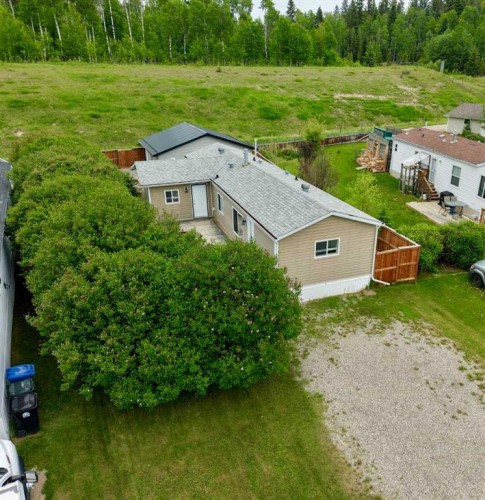517 5 Street NW Sundre, AB T0M 1X0