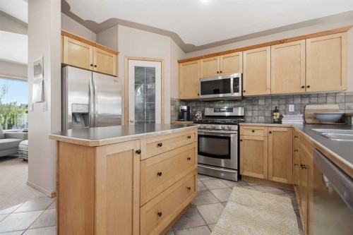 156 Aubrey Close, Red Deer, AB 